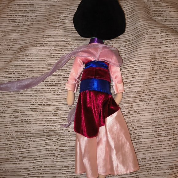Disney Belle & Mulan Dolls - Picture 3 of 6